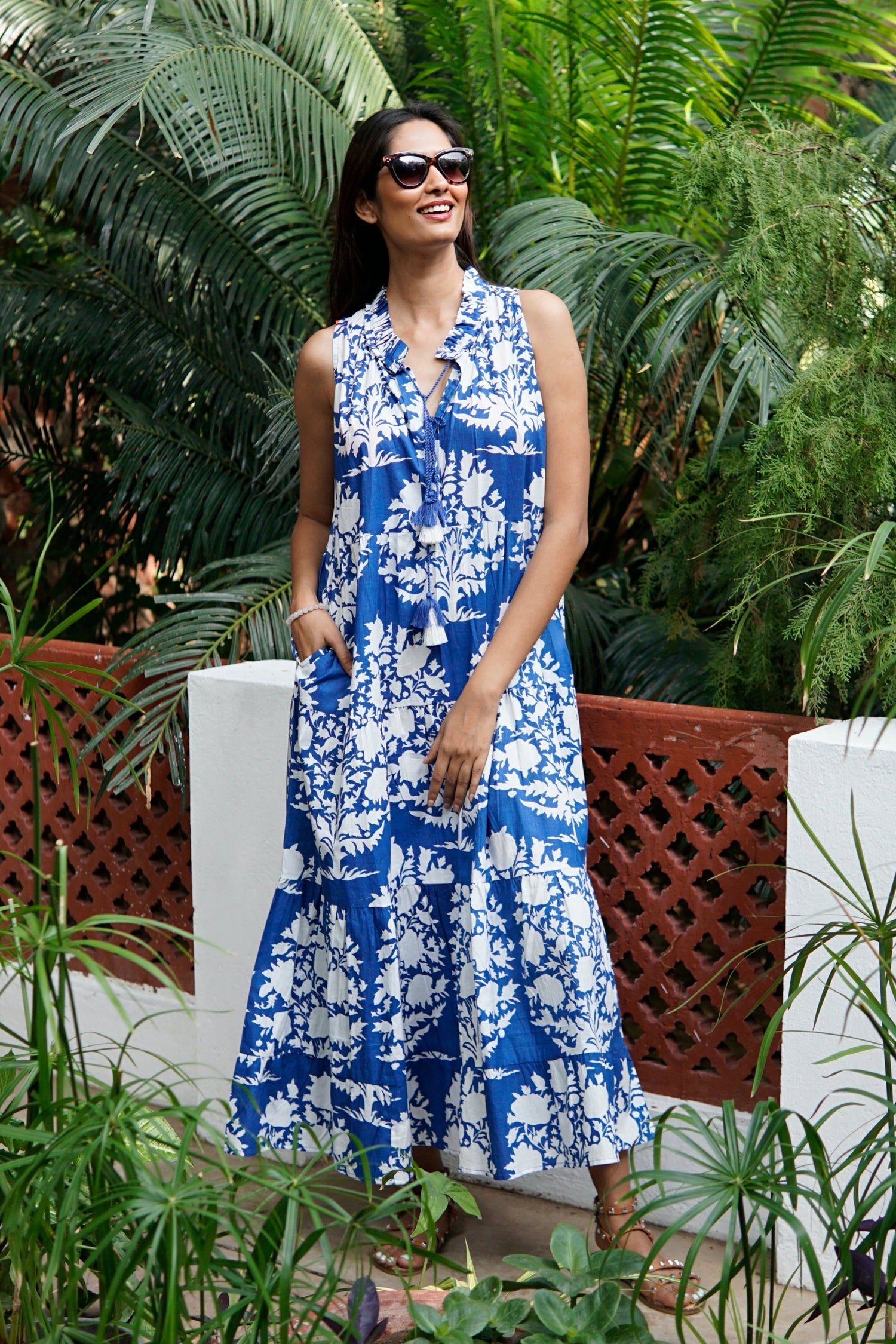 Summer maxi dress with pockets. Maxi dress, beach dress, blue and white ikat cotton Paloma